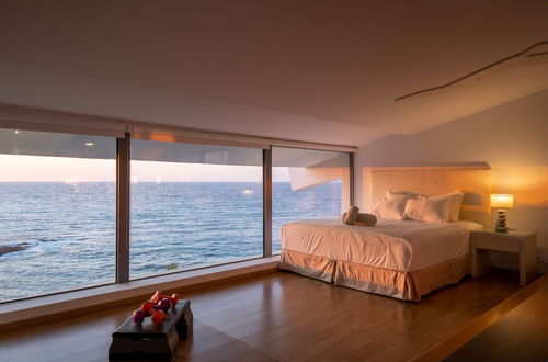 Photo 3 - Icarus Luxury Beachfront Villa