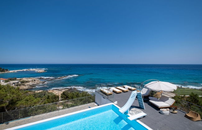 Icarus Luxury Beachfront Villa - Foto 47