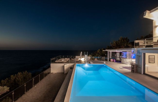Icarus Luxury Beachfront Villa - Foto 39