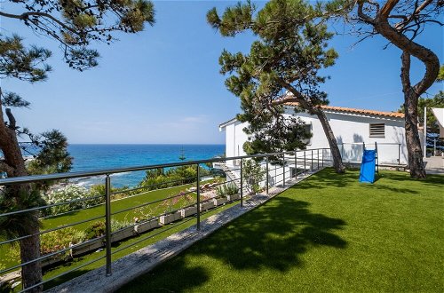 Foto 49 - Icarus Luxury Beachfront Villa