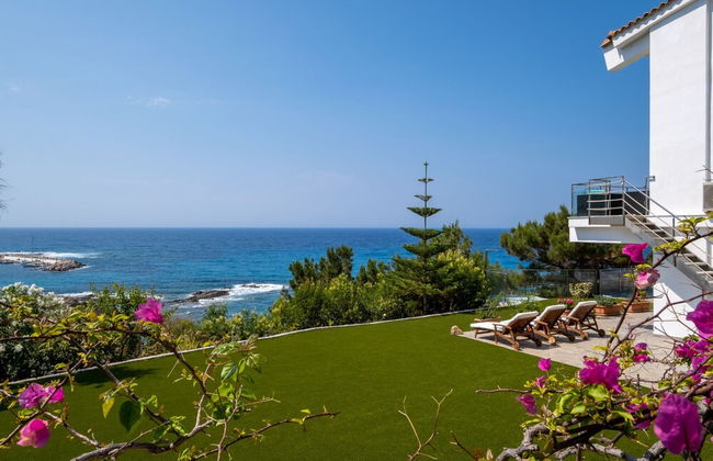 Icarus Luxury Beachfront Villa - Foto 33