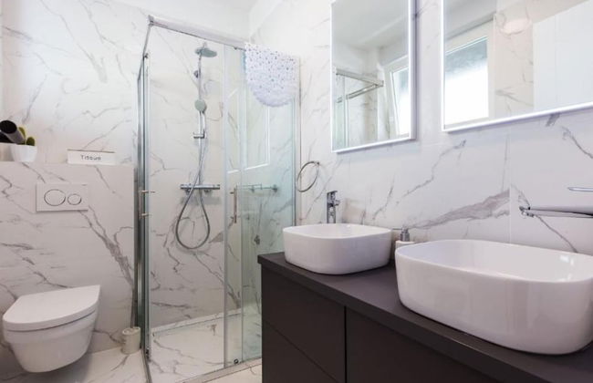 Cultural Haven Central Two Bedroom Apartment in Zadar With City Views - Foto 22