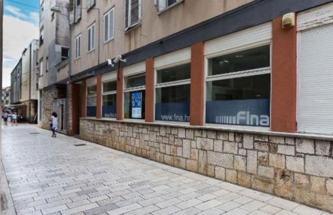 Cultural Haven Central Two Bedroom Apartment in Zadar With City Views - Foto 28