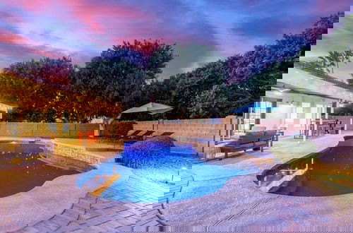 Photo 42 - Modern Mesa Oasis Free Heated Pool Al-fresco Living