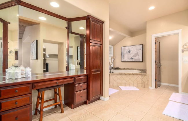 Amberwood Estate w 5 Showers Spa Mtn Views - Foto 23