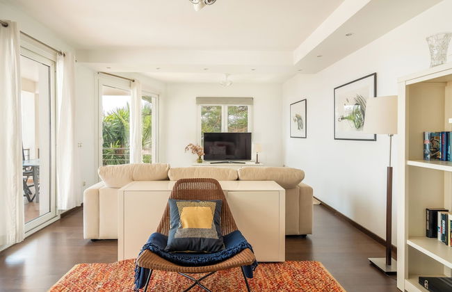 Spacious 3BR Villa with pool and views - Foto 7