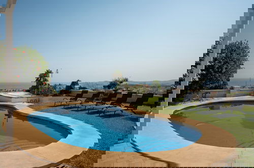 Foto 36 - Spacious 3BR Villa with pool and views