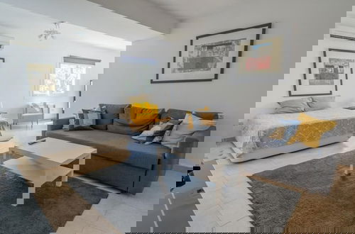 Foto 1 - Spacious 3BR Villa with pool and views