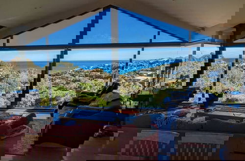 Foto 11 - Fairhaven Beach House With Ocean Views and Tranquil Setting