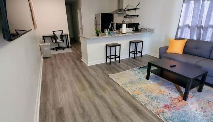 Photo 1 - Lakewood Lyon Park Renovated Cottage Near Duke 28A