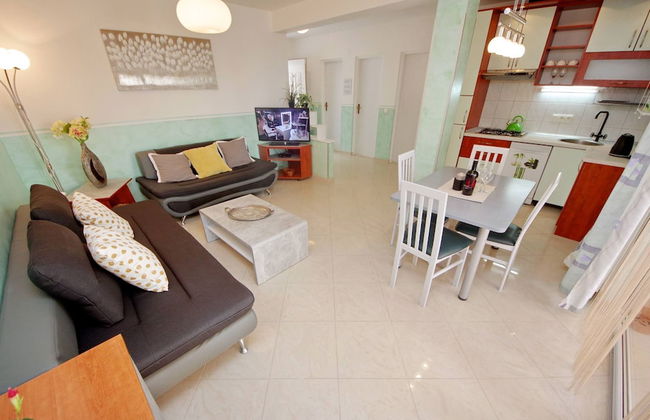 Seafront Apartments Deveron - Photo 24
