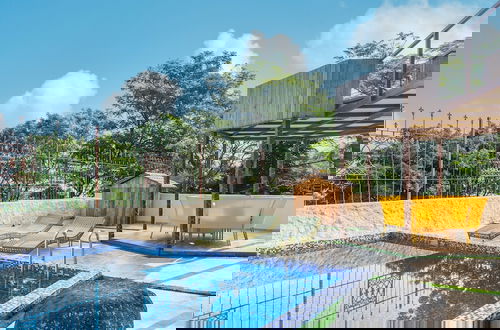 Photo 8 - Amarjas Mountain Crest Villa