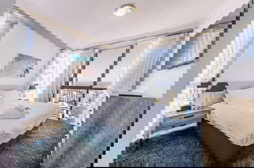 Foto 2 - Resort Style Chevron Apartments