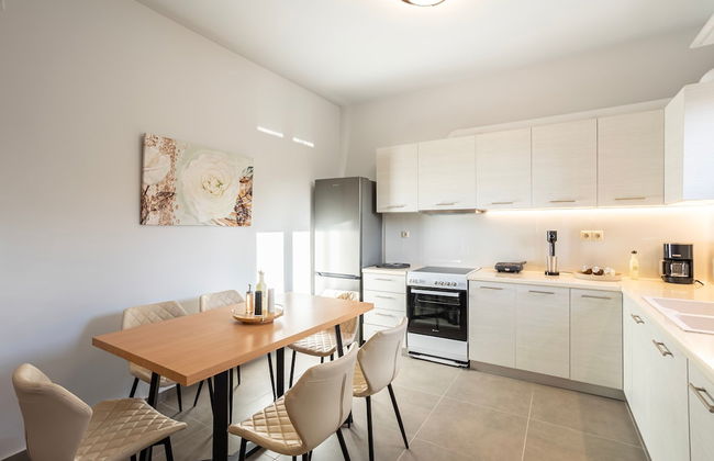 Filiatra Charming Urban Escape Your Cozy Retreat - Foto 10
