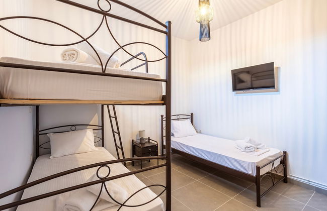 Filiatra Charming Urban Escape Your Cozy Retreat - Foto 23