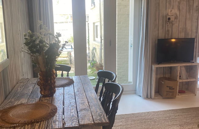 Isle Escape Retreat- Sleeps 4, Garden & Games Room - Foto 15