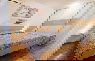 Foto 2 - Comfortable Apartment in Umag With Parking Space