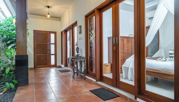 Entrada (vista interior)