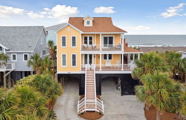 Oceanfront w Pool Panoramic Deck Views 5bdr Folly Ocean Breeze by Avantstay - Foto 1