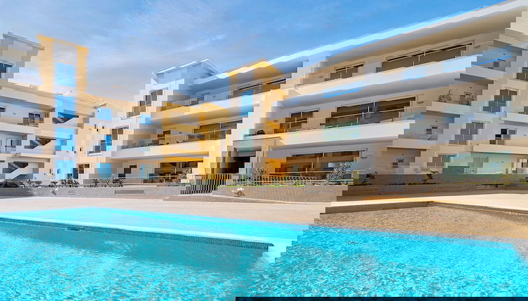 Foto 1 - Lagos Marina View 1 With Pool by Homing