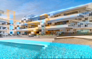 Foto 1 - Lagos Marina View 1 With Pool by Homing
