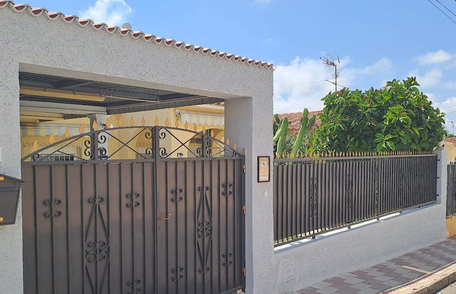 La Marina Oasis, 2-beds, Sleeps 4, 10 min to Beach - Foto 26
