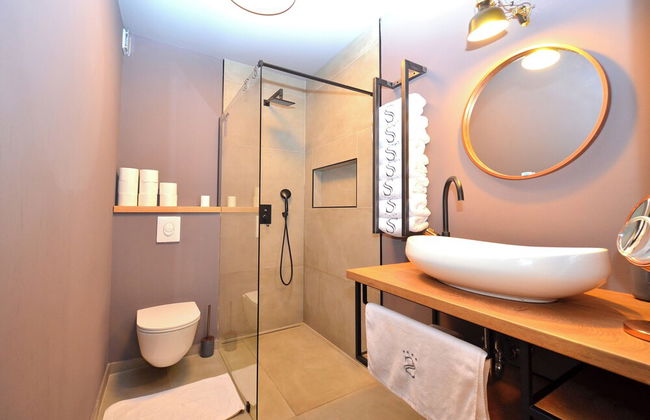 Charming Apartment With Private Pool and Garden - Foto 17
