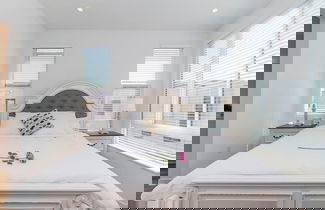 Photo 3 - Master Bedroom With King Bed Central Location