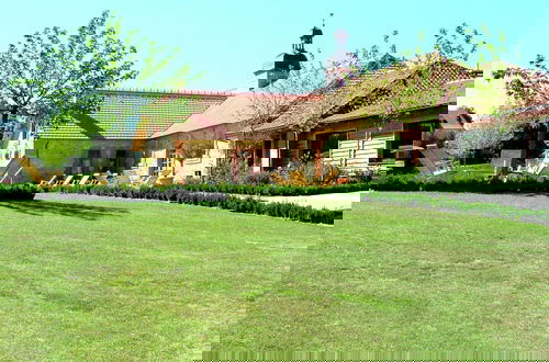 Foto 35 - Luxury Villa With Private Sauna, Pool