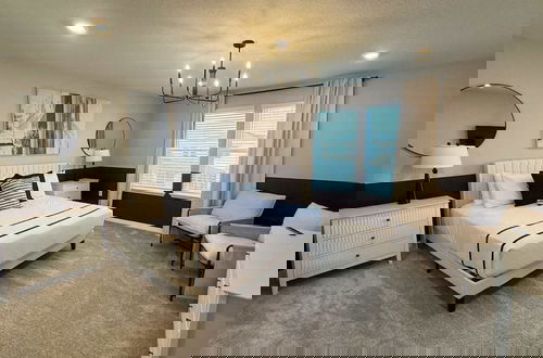 Foto 2 - Upstay Family Home w Cinema Pool BBQ Clermont