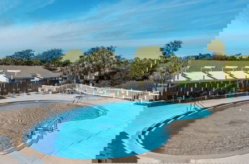Foto 23 - Sleeps 8 w/ Resort Pools, Tennis, Golf & Beach Access + Attraction Tickets!