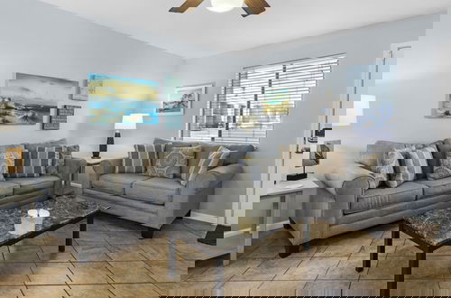 Foto 10 - Waterfront Living in Gulf Highlands Beach Resort!