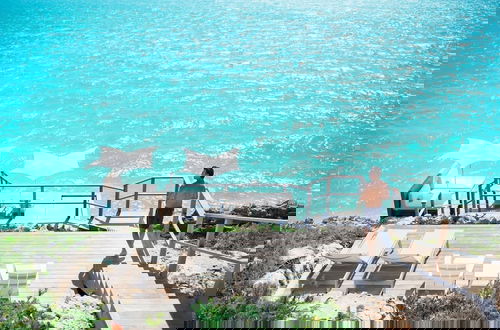 Photo 20 - Private Oceanfront Luxury Infinity Pool Slide