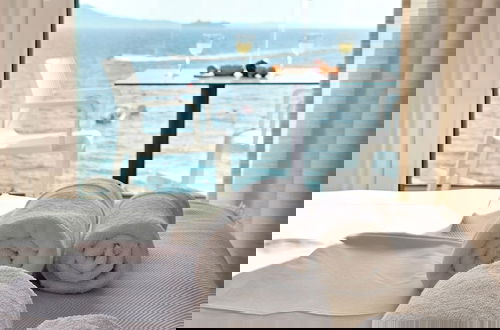 Foto 52 - Ares Beachfront Luxury Rooms