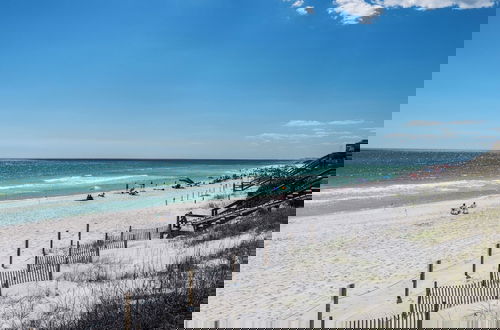 Foto 54 - Your Ideal Beach Getaway With Private Pool, Game Room and Close to Beach!