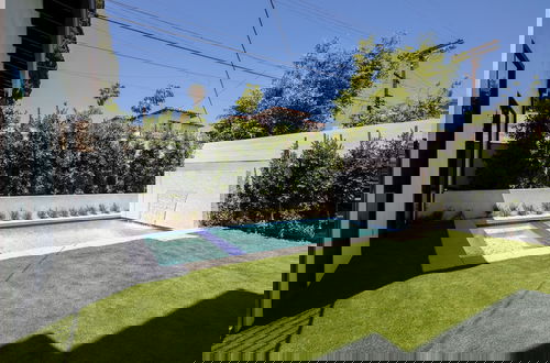 Foto 52 - Elegant Melrose Home w Pool and Private Rooftop