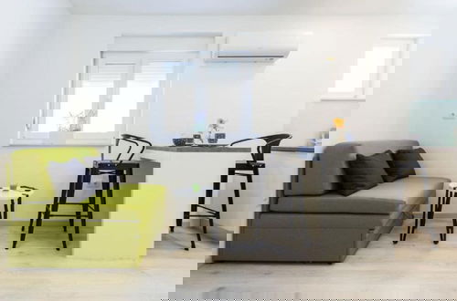 Foto 1 - Spacious Two sis Apartments in Zadar With Terrace