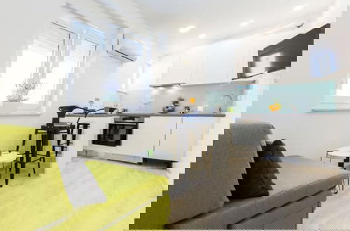 Foto 9 - Spacious Two sis Apartments in Zadar With Terrace