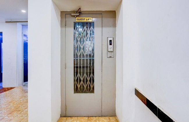 Blissful Stays at The Habitat Khar Mumbai - Foto 19