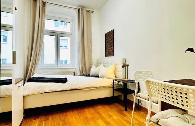 Comfy 4BR 10 Min Transport to Stadthalle - Foto 24