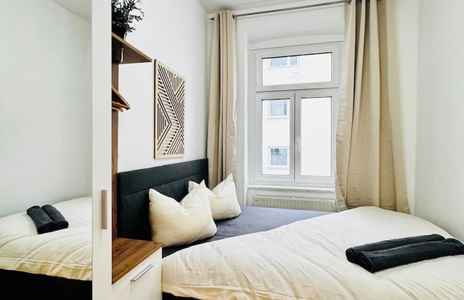 Comfy 4BR 10 Min Transport to Stadthalle - Foto 11