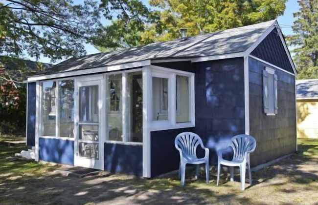 #2 - M Den 2 Bedroom Cabin by RedAwning - Photo 14