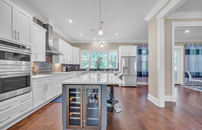 The Pearl Of Killearn 6 Bedroom Home - Photo 8