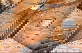 Foto 3 - Big Bear Lodge 4 Bedroom Cabin by RedAwning