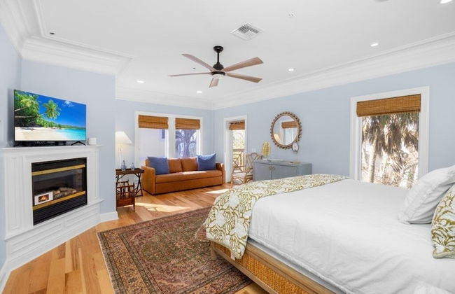 Anchored Here 3 Bedroom Home by RedAwning - Photo 4