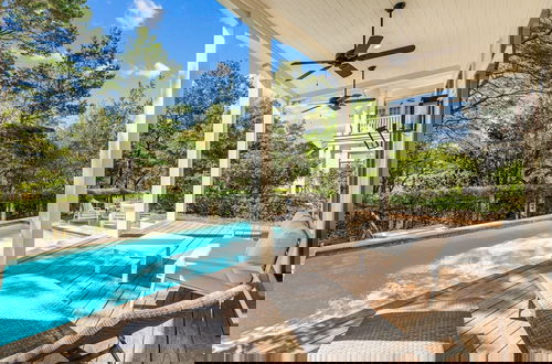 Foto 32 - '169 Scrub Oak'-watercolor' Tranquil, Stunning, Luxurious, Private Pool - Slps 14 5 Bedroom Home by RedAwning