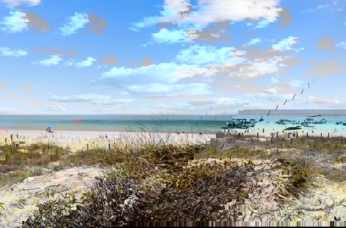 Foto 39 - Gulf Front Luxury Home In Watercolor, Fl - Second Sandbar 3br/3.5bth 3 Bedroom Home by RedAwning