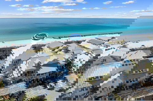Foto 41 - Gulf Front Luxury Home In Watercolor, Fl - Second Sandbar 3br/3.5bth 3 Bedroom Home by RedAwning