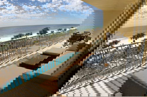 Photo 10 - Astonishing Beacfront Condo with 360 sqft Balcony Facing the Ocean - Unit 0302 by RedAwning