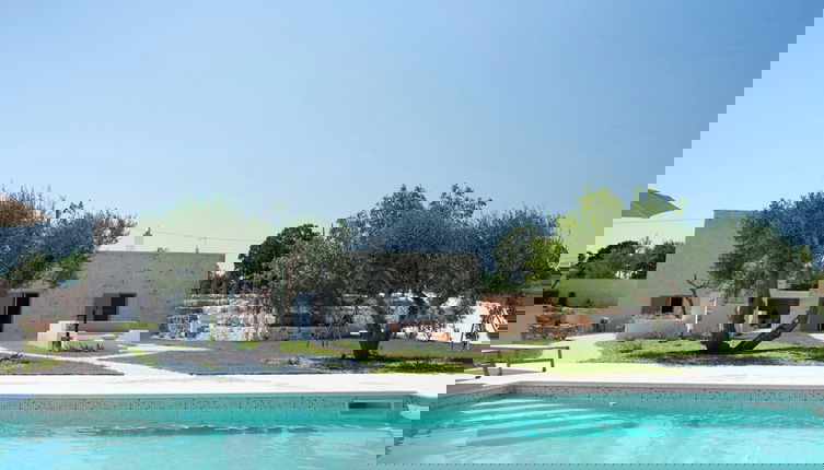 Foto 1 - Poolside Holiday Home Near Cisternino